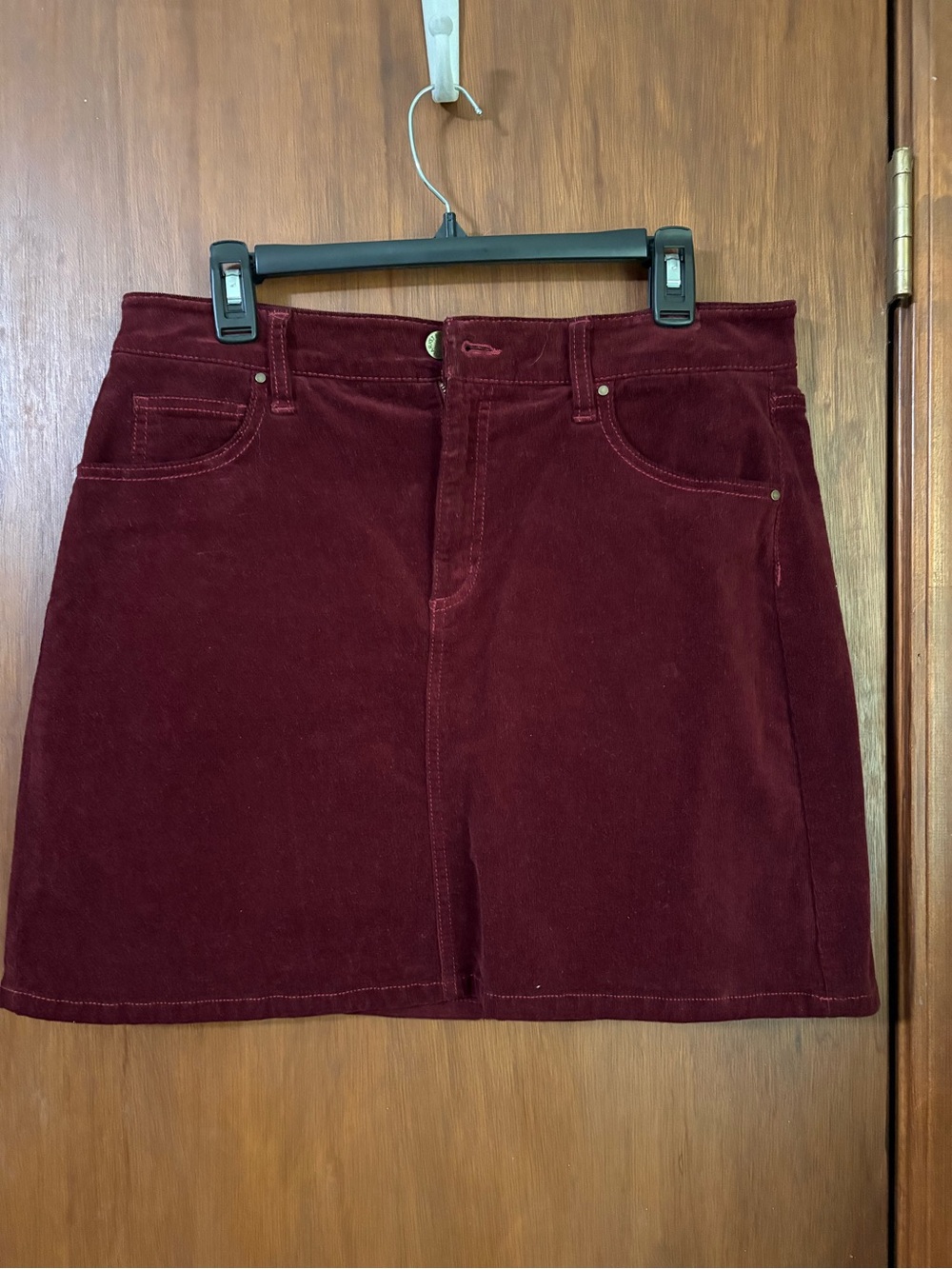 Market and Spruce Burgundy Velvet Skirt